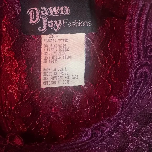 Elegant Lace Burgundy Dress - Picture 5 of 7